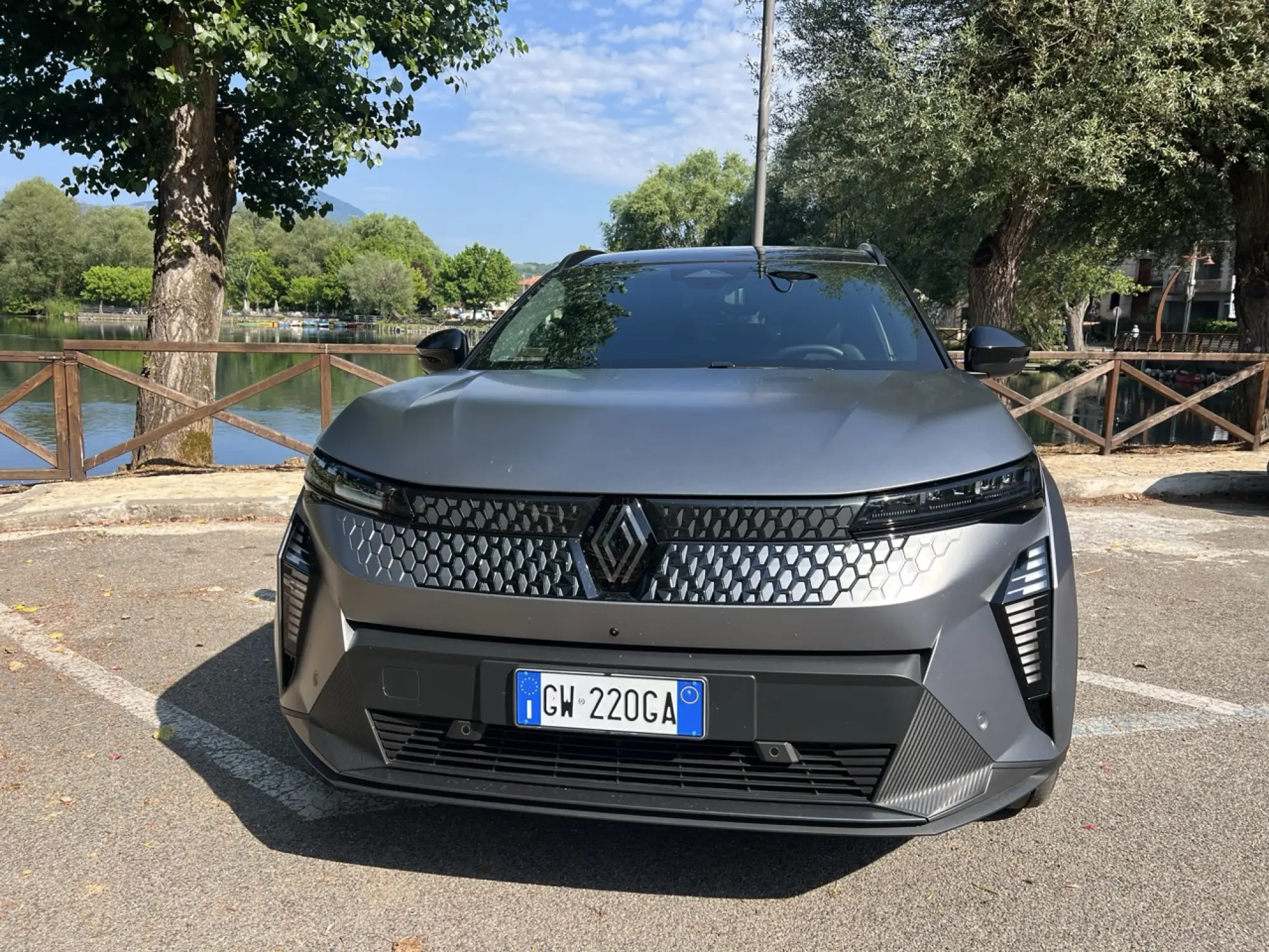 Renault Scenic E-Tech Electric [Car Var] - 18